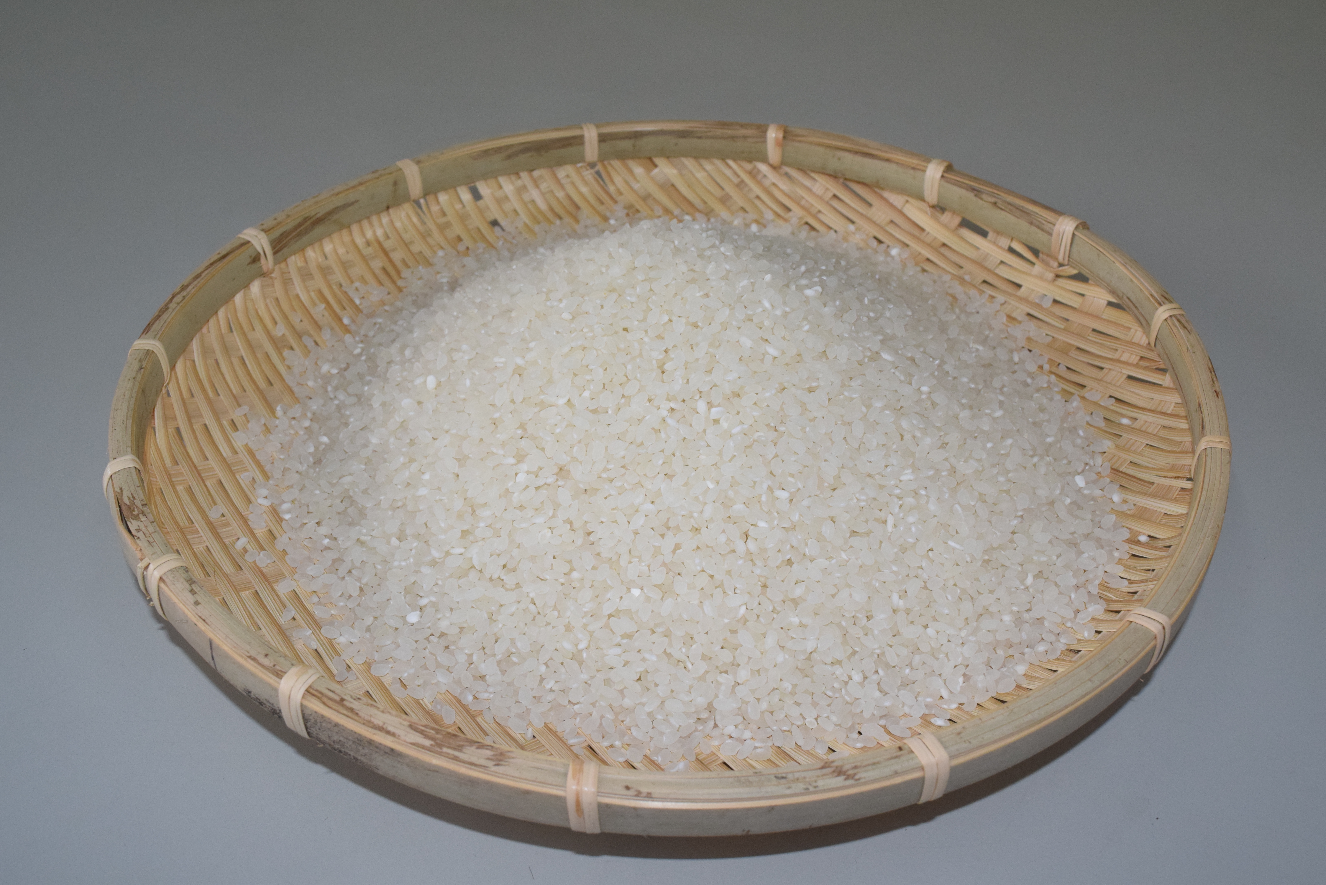 安曇野産コシヒカリ（白米）約５ｋｇ　令和３年産米