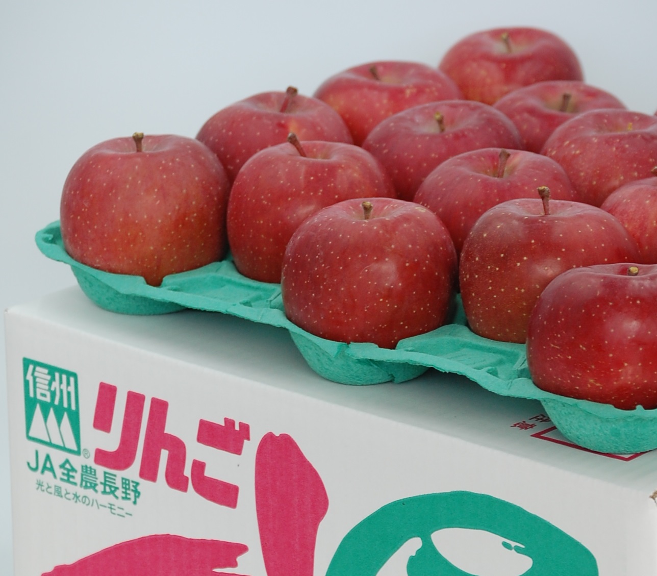 【贈答用】安曇野産「サンふじ」優１０ｋｇ（２８玉）